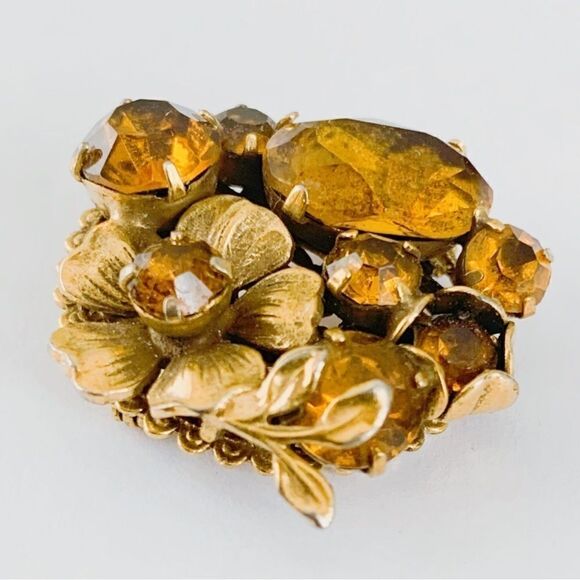 Vintage Yellow Amber Rhinestones Crystal Floral Brooch Pin Gold Tone - Picture 2 of 5